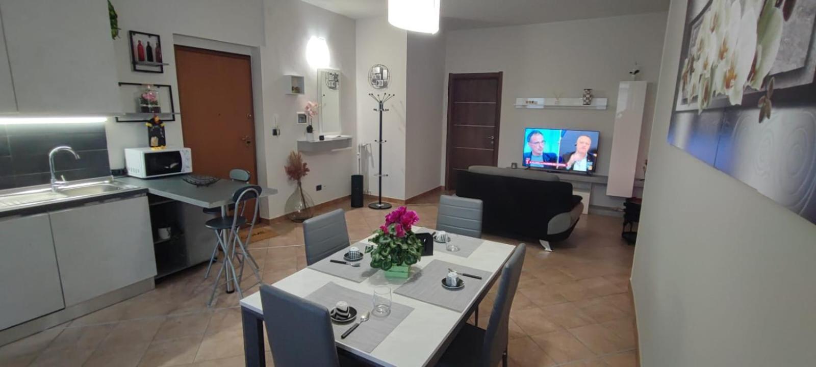 L'Orchidhea Apartment Savigliano Bagian luar foto