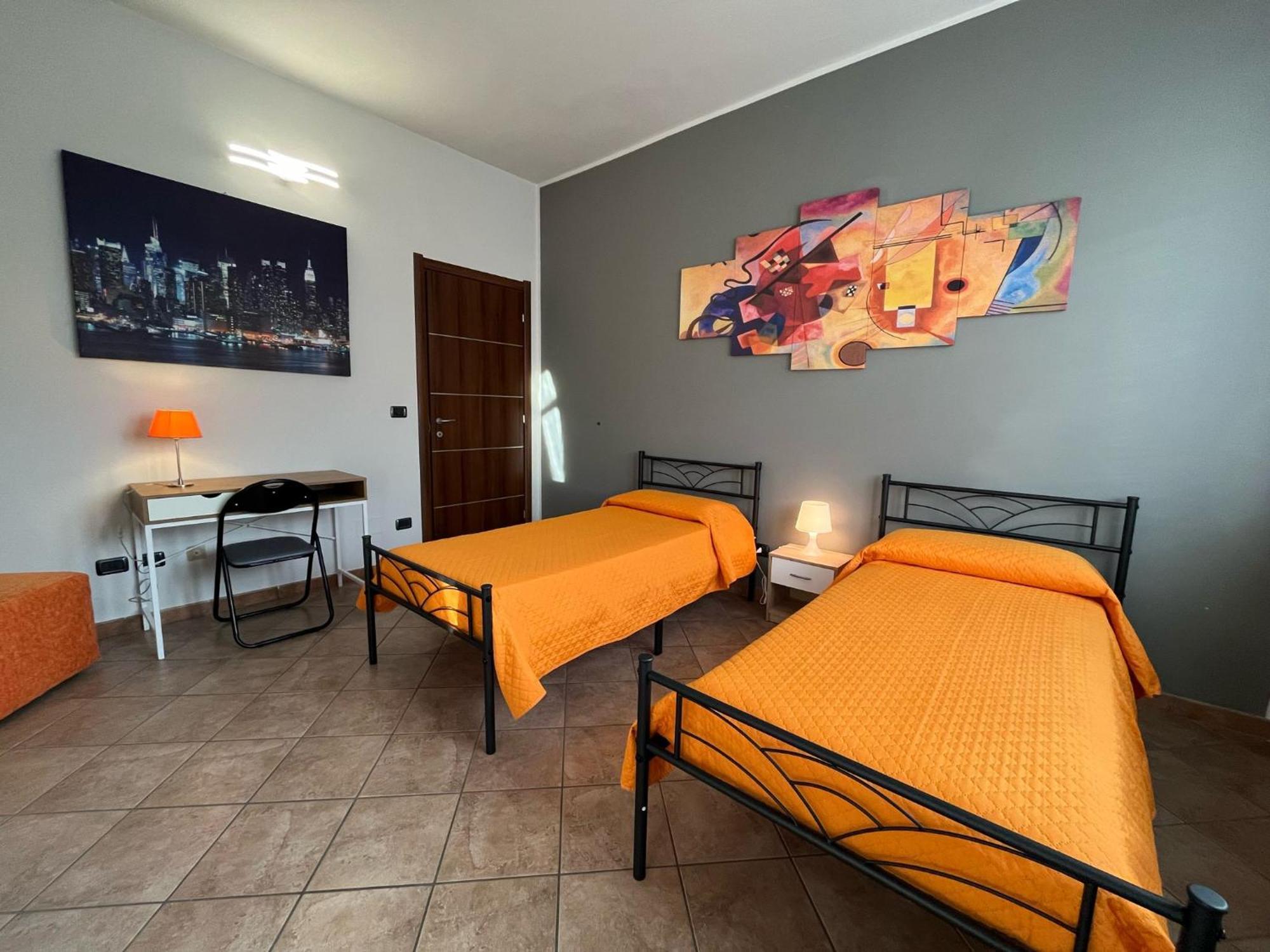 L'Orchidhea Apartment Savigliano Bagian luar foto