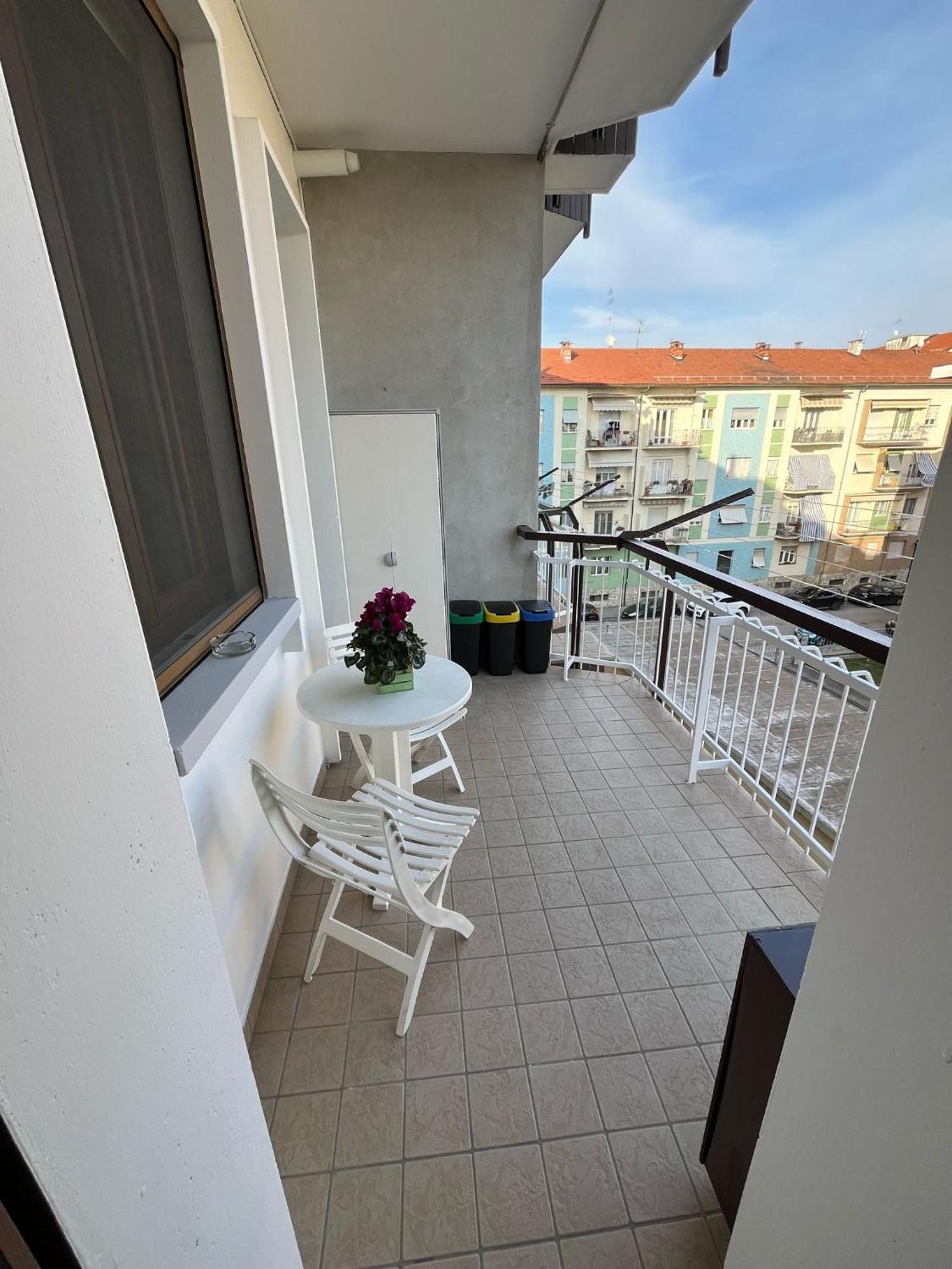 L'Orchidhea Apartment Savigliano Bagian luar foto