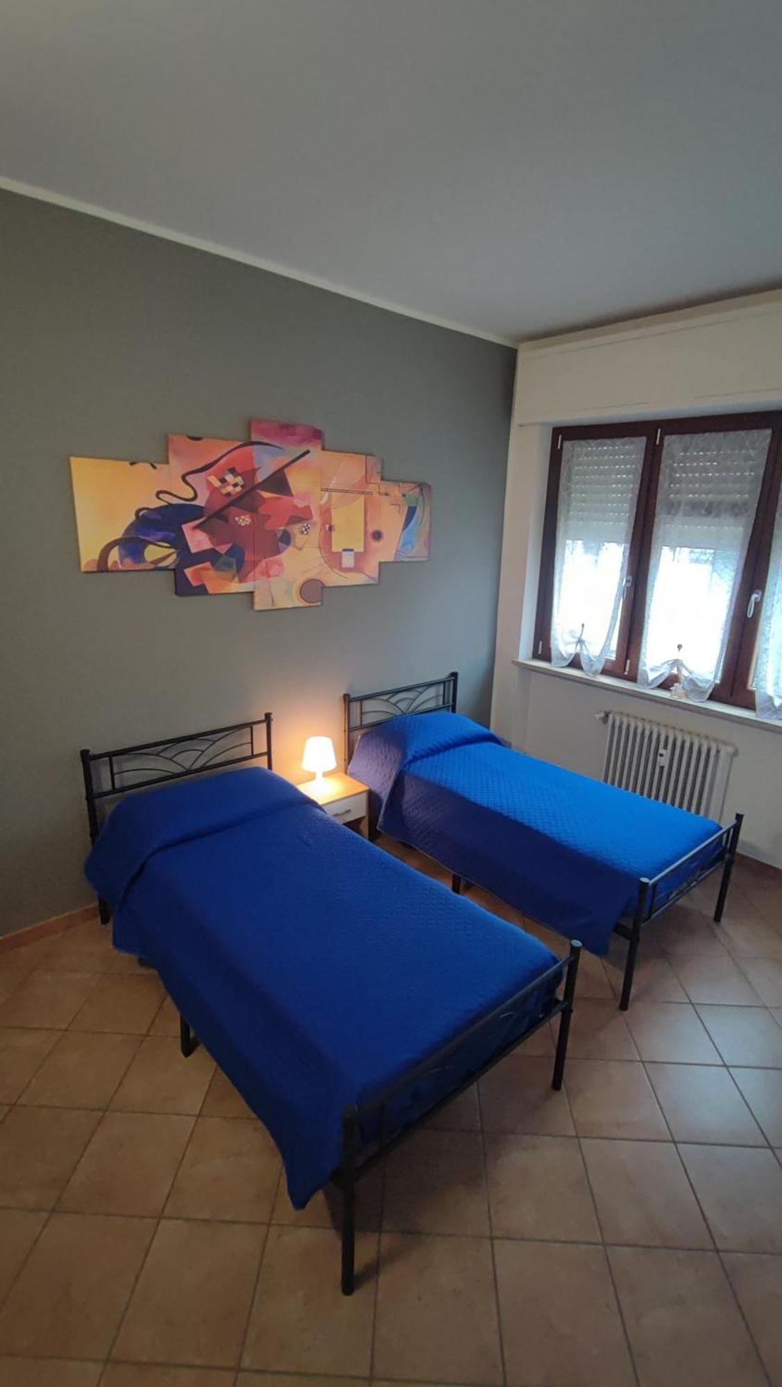 L'Orchidhea Apartment Savigliano Bagian luar foto